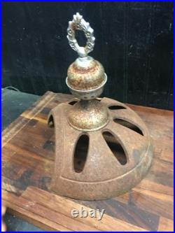 Vintage Antique Parlor Potbelly Stove Burner Cast Iron Top with Finial