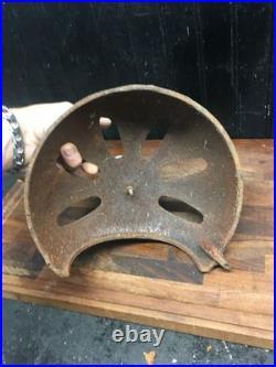 Vintage Antique Parlor Potbelly Stove Burner Cast Iron Top with Finial
