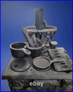Vintage CRESCENT Cast Iron Salesman Sample Miniature Stove & Accessories