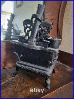 Vintage CRESCENT Cast Iron Salesman Sample Miniature Stove & Accessories