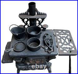 Vintage CRESCENT Miniature Stove CAST IRON Salesman Sample with Accessories