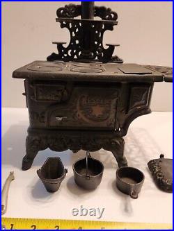 Vintage CRESCENT Miniature Toy CAST IRON Stove Salesman Sample with Accessories