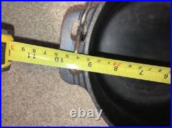 Vintage Cast Iron Griswold No. 6 Dutch Oven 2605 with Griswold Logo Lid Nice Shape