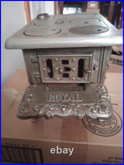 Vintage Cast Iron Royal Kenton Brand Toy Salesman Sample Stove Nickel Plate