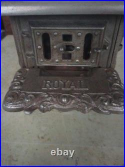 Vintage Cast Iron Royal Kenton Brand Toy Salesman Sample Stove Nickel Plate