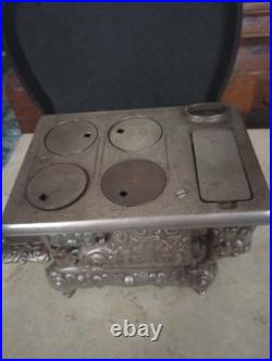 Vintage Cast Iron Royal Kenton Brand Toy Salesman Sample Stove Nickel Plate