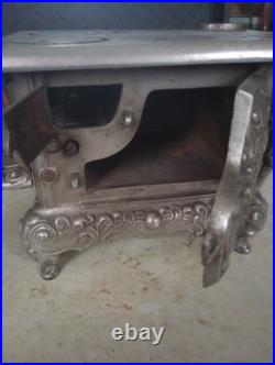 Vintage Cast Iron Royal Kenton Brand Toy Salesman Sample Stove Nickel Plate
