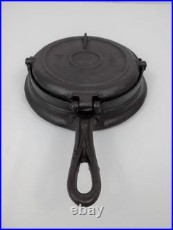 Vintage Cast Iron Waffle Maker Detroit Stove Works 1890's Size 7/8 Restored