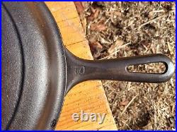 Vintage Circa 1940s Griswold Cast Iron Chicken Fryer No. 8 With Lid