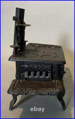 Vintage Crescent Cast Iron Toy Miniature Childs Cook Stove