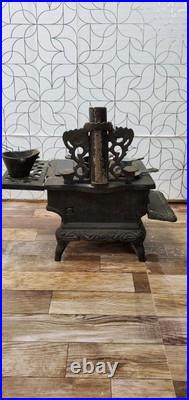 Vintage Crescent Co. Miniature Cast Iron Toy Stove Display With Accessories