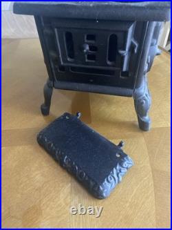 Vintage Crescent Mini Cast Iron Stove Toy Salesman Sampler With Accessories