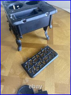 Vintage Crescent Mini Cast Iron Stove Toy Salesman Sampler With Accessories