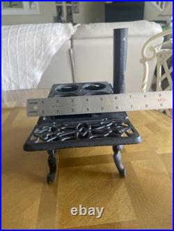 Vintage Crescent Mini Cast Iron Stove Toy Salesman Sampler With Accessories