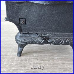 Vintage Crescent Salesmen Sample Large 10 WIDE Miniature Cast Iron Cook Stove