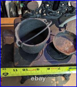 Vintage Crescent Salesmens Sample Large 10 Miniature Cast Iron Cook Stove