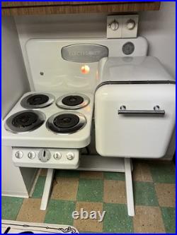 Vintage Electrochef Model B-2 kitchen unit