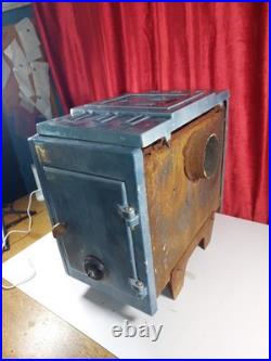 Vintage French Enamelled Cast Iron Stove