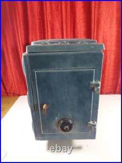 Vintage French Enamelled Cast Iron Stove