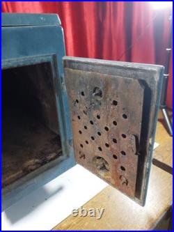 Vintage French Enamelled Cast Iron Stove