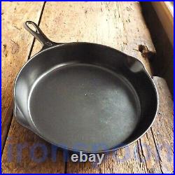 Vintage GRISWOLD Cast Iron SKILLET Frying Pan # 8 LARGE BLOCK LOGO Ironspoon