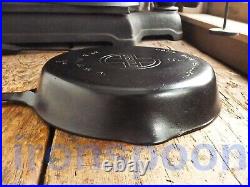 Vintage GRISWOLD Cast Iron SKILLET Frying Pan # 8 LARGE BLOCK LOGO Ironspoon