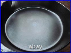 Vintage GRISWOLD Cast Iron SKILLET Frying Pan # 9 LARGE BLOCK LOGO Ironspoon