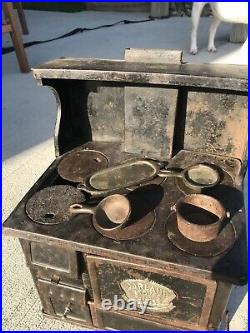 Vintage Garland Cast Iron Stove Salesman Sample Miniature Pots Fry Pans Toys