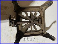 Vintage Griswold No. 201 Single Burner Cast Iron Gas Stove Hot Plate All Origi