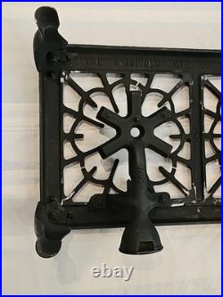 Vintage Griswold No. 402 Cast Iron Dual Burner Camp Stove excellent. Free ship