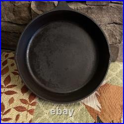 Vintage Lodge Wildlife Series Bird Dog Cast Iron Skillet Pan 10 Rare Vintage Lodge Wildlife Series Bird Dog Cast Iron Skillet Pan 10 Rare