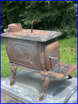 Vintage Log Wood Cast Iron Wood Burning Stove & Chimney Pipes Damper 32 Cooker Vintage Log Wood Cast Iron Wood Burning Stove & Chimney Pipes Damper 32 Cooker
