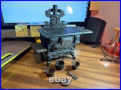 Vintage MINIATURE CAST-IRON STOVE CRESCENT Toy / Display COMPLETE
