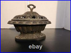Vintage Ornate Oval Cast Iron Black Steamer Pot Wood Stove Humidifier Marks BIBB Vintage Ornate Oval Cast Iron Black Steamer Pot Wood Stove Humidifier Marks BIBB