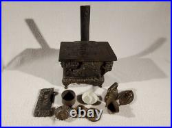 Vintage Royal Kenton Salesman Sample Child Cast Iron Stove