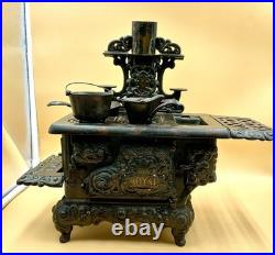 Vintage Royal Kenton Salesman Sample Child Cast Iron Stove