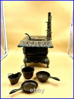Vintage Royal Kenton Salesman Sample Child Cast Iron Stove