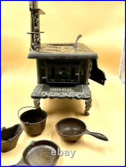 Vintage Royal Kenton Salesman Sample Child Cast Iron Stove