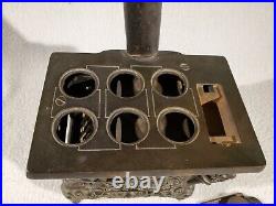 Vintage Royal Kenton Salesman Sample Child Cast Iron Stove