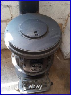Vintage Vogelzang Cast Iron Wood Or Coal Stove Good Condition