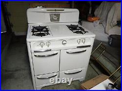 Vintage White Wedgewood Stove Oven WORKS GREAT - 100% Auto Pilot - Art Deco