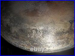 Vintage cast iron skillet 12 Wagner USA double pour Erie 14