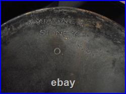 Vintage cast iron skillet 12 Wagner USA double pour Erie 14