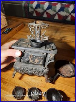 Vintage lot Crescent queen Cast Iron Wood Stove Salesman Sample Toy accessories Vintage lot Crescent queen Cast Iron Wood Stove Salesman Sample Toy accessories