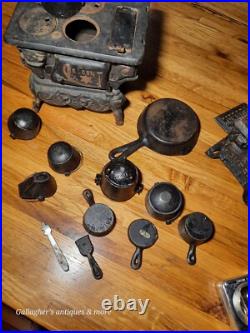 Vintage lot Crescent queen Cast Iron Wood Stove Salesman Sample Toy accessories Vintage lot Crescent queen Cast Iron Wood Stove Salesman Sample Toy accessories