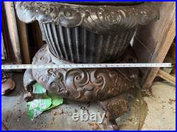 Vtg Cast Iron Wood Stove Round Oak Stove Estate of P. D. Beckwith Dowagiac M18