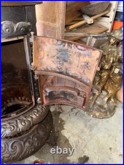 Vtg Cast Iron Wood Stove Round Oak Stove Estate of P. D. Beckwith Dowagiac M18