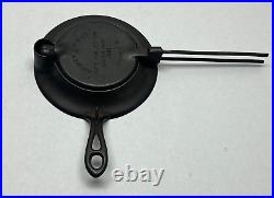 Wagner wafer cast iron pizelle maker 1451 and base patd 1910 Very nice