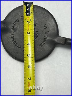Wagner wafer cast iron pizelle maker 1451 and base patd 1910 Very nice