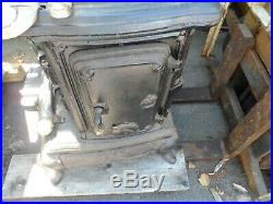 Wood burning stove cast iron reproduction working condition